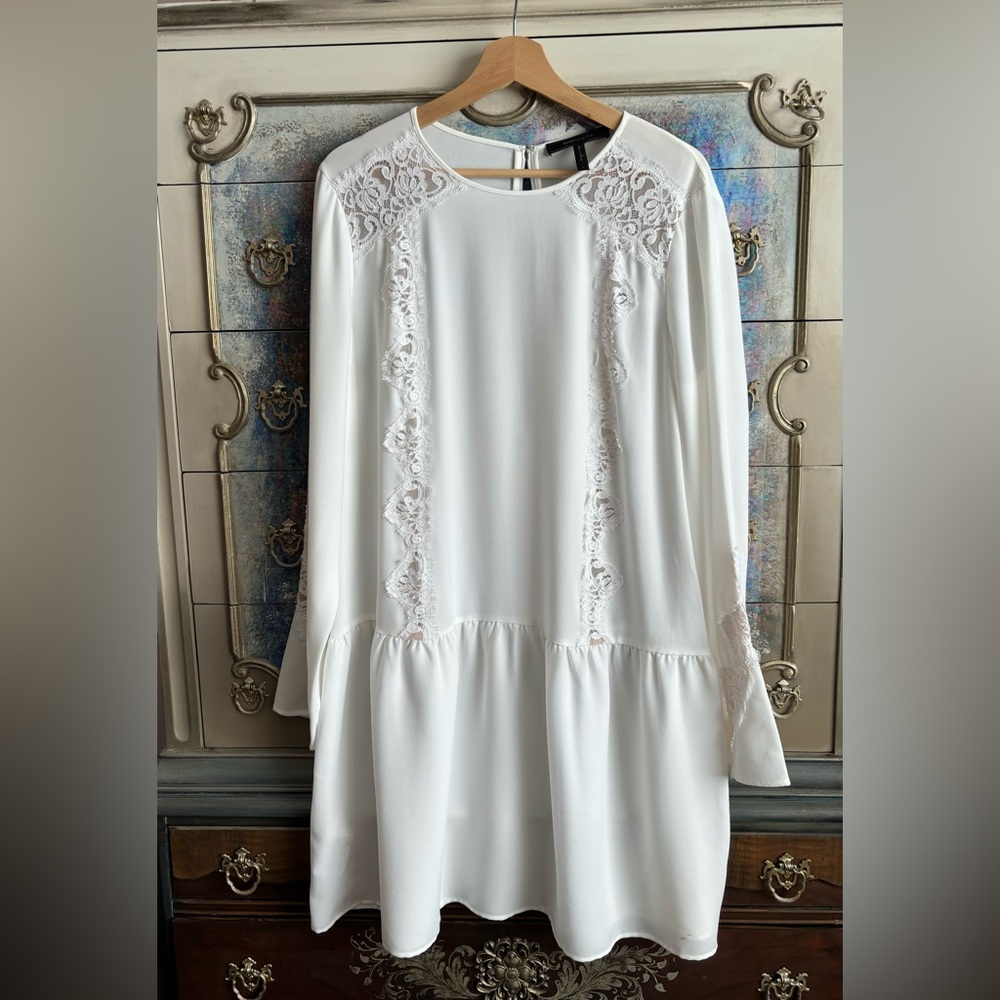 BCBG Elegant White Long Sleeve Dress